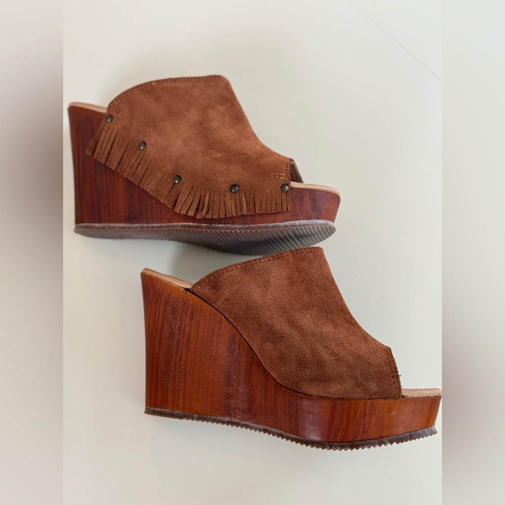 Leather Wedge Sandal